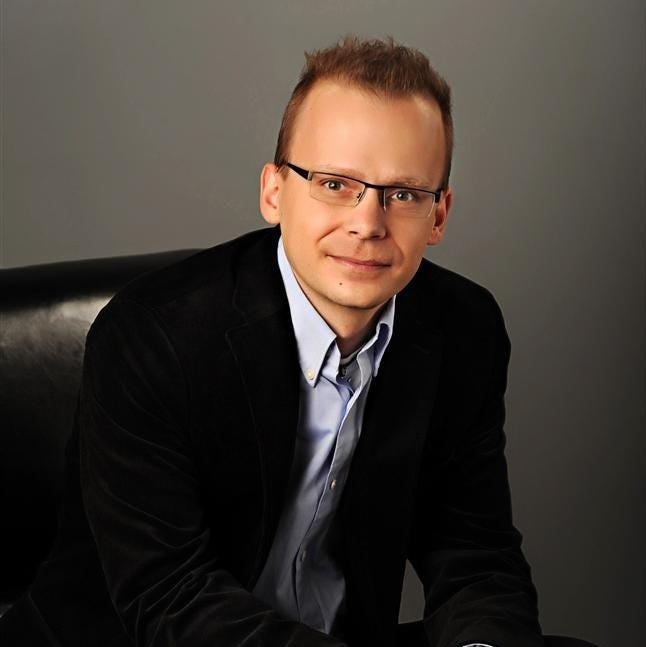 mario-hewardt-medium