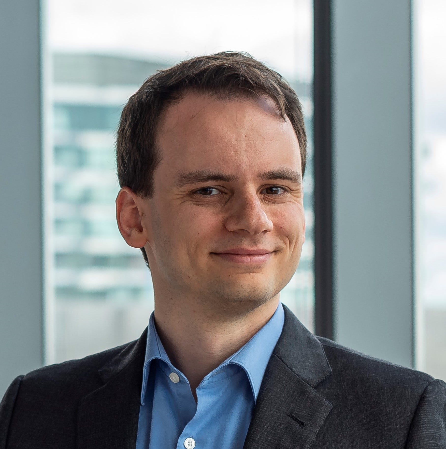 Victor Kostyuk – Medium