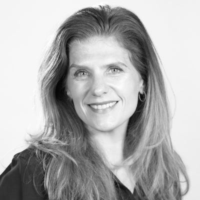 Suzanne Snyder – Medium