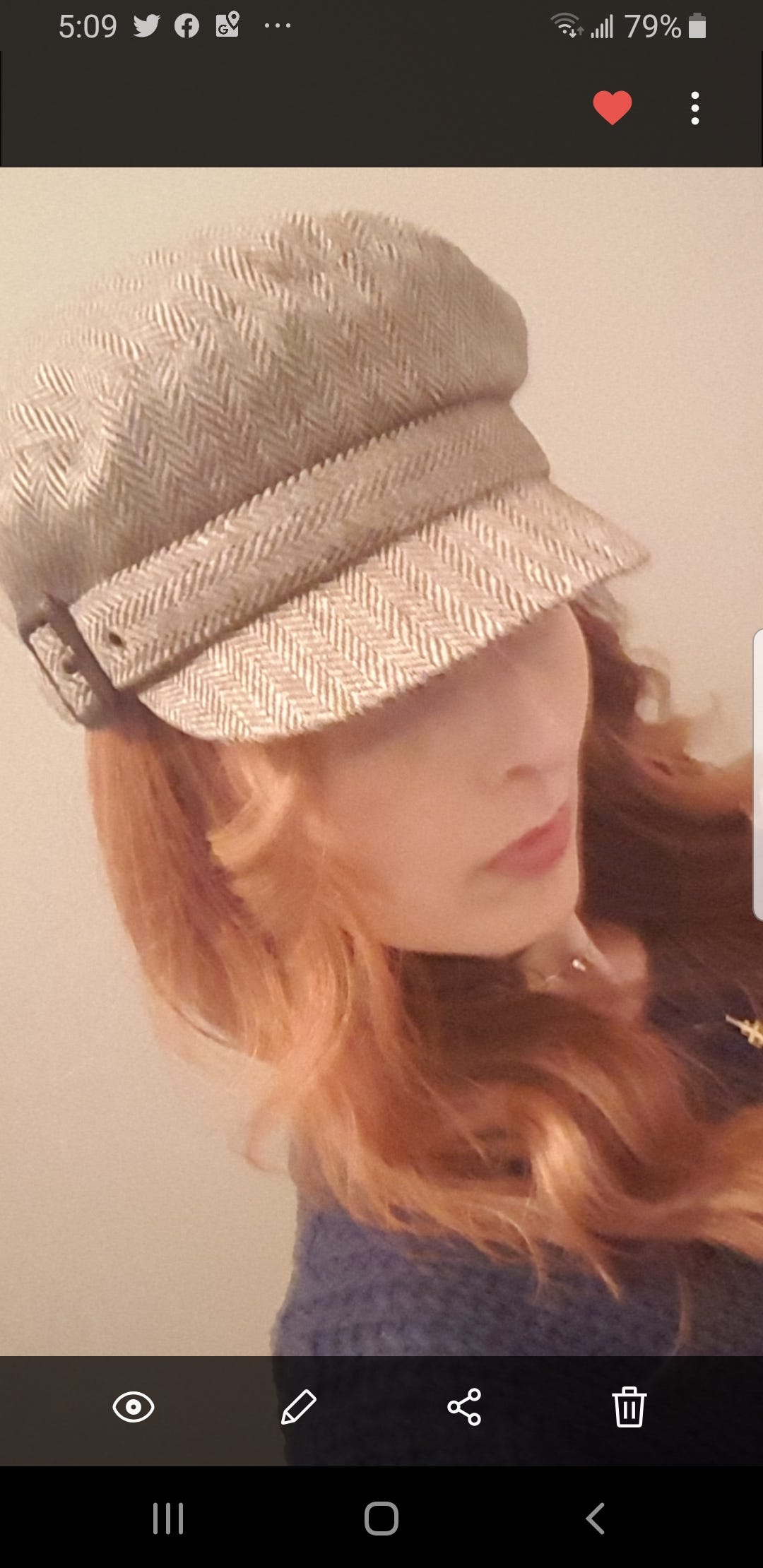 Amber Roxx – Medium