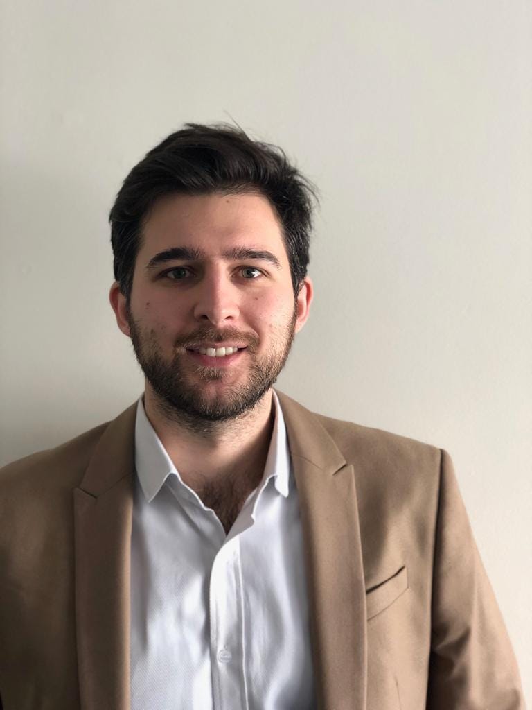 Agustin Roust Medium