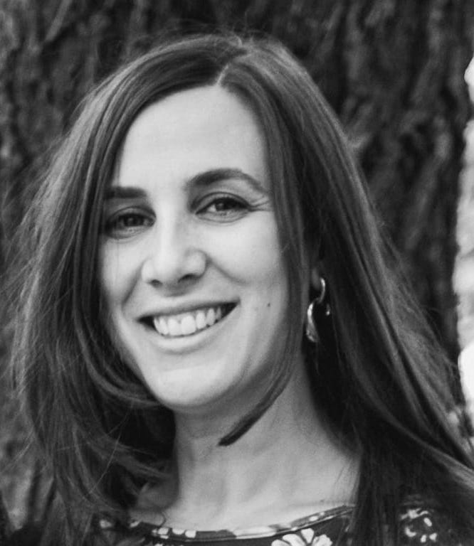Andrea Fox Medium