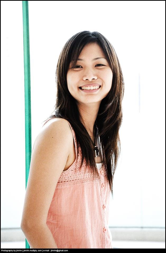Pawinee amonnuntarat medium