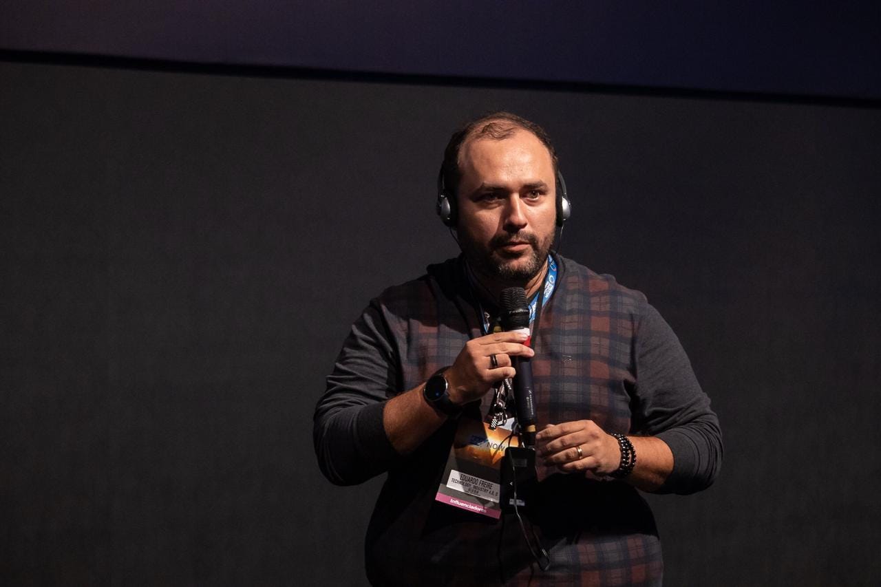 Eduardo Freire Medium