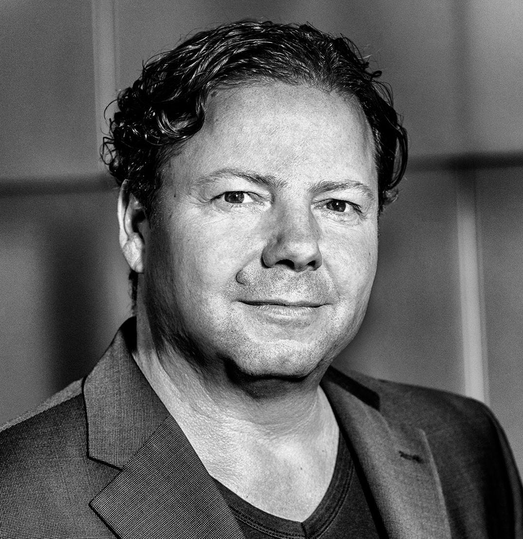 Peter hampel medium