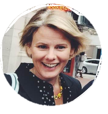 Kim Douglas – Medium