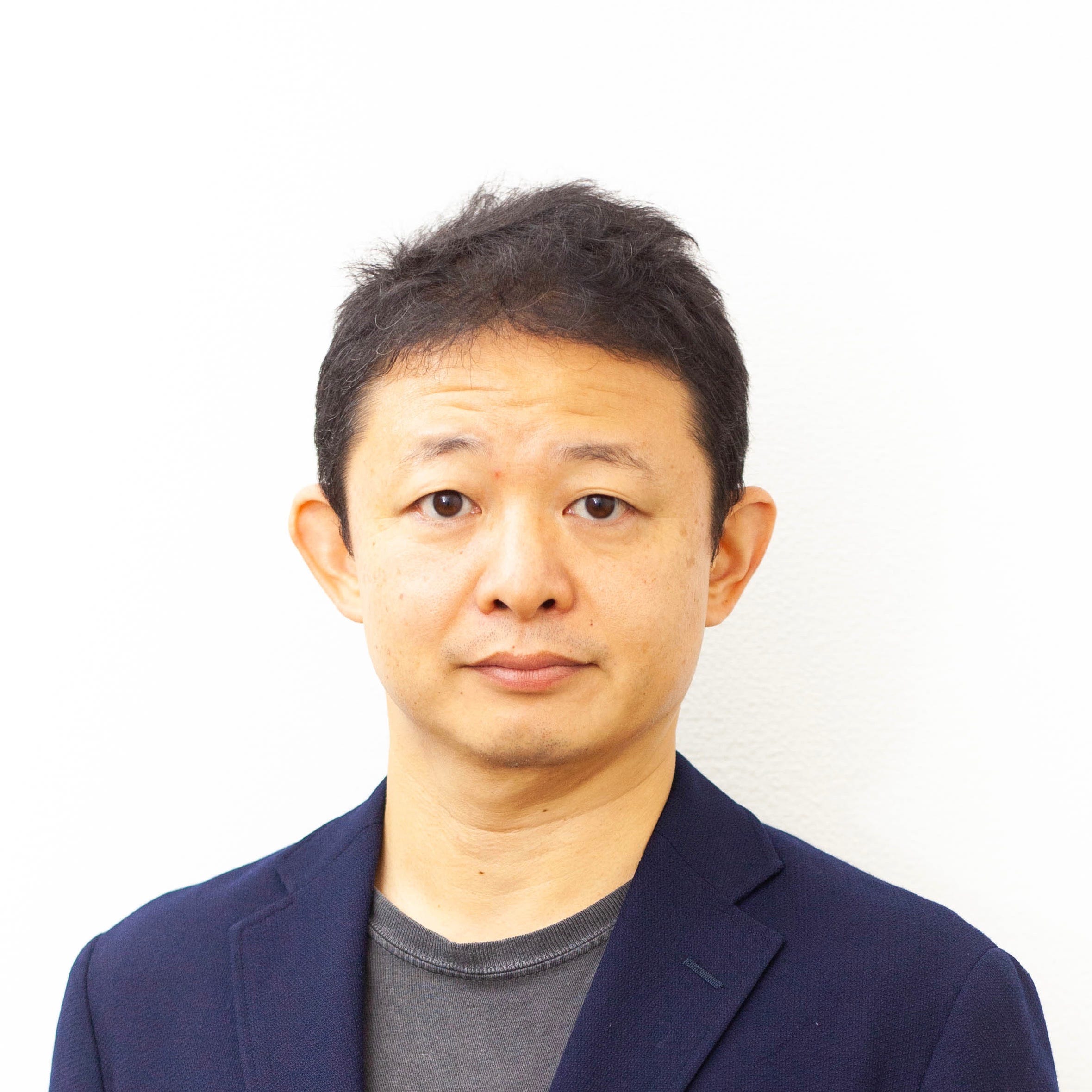 About Tomo Yamazaki Medium