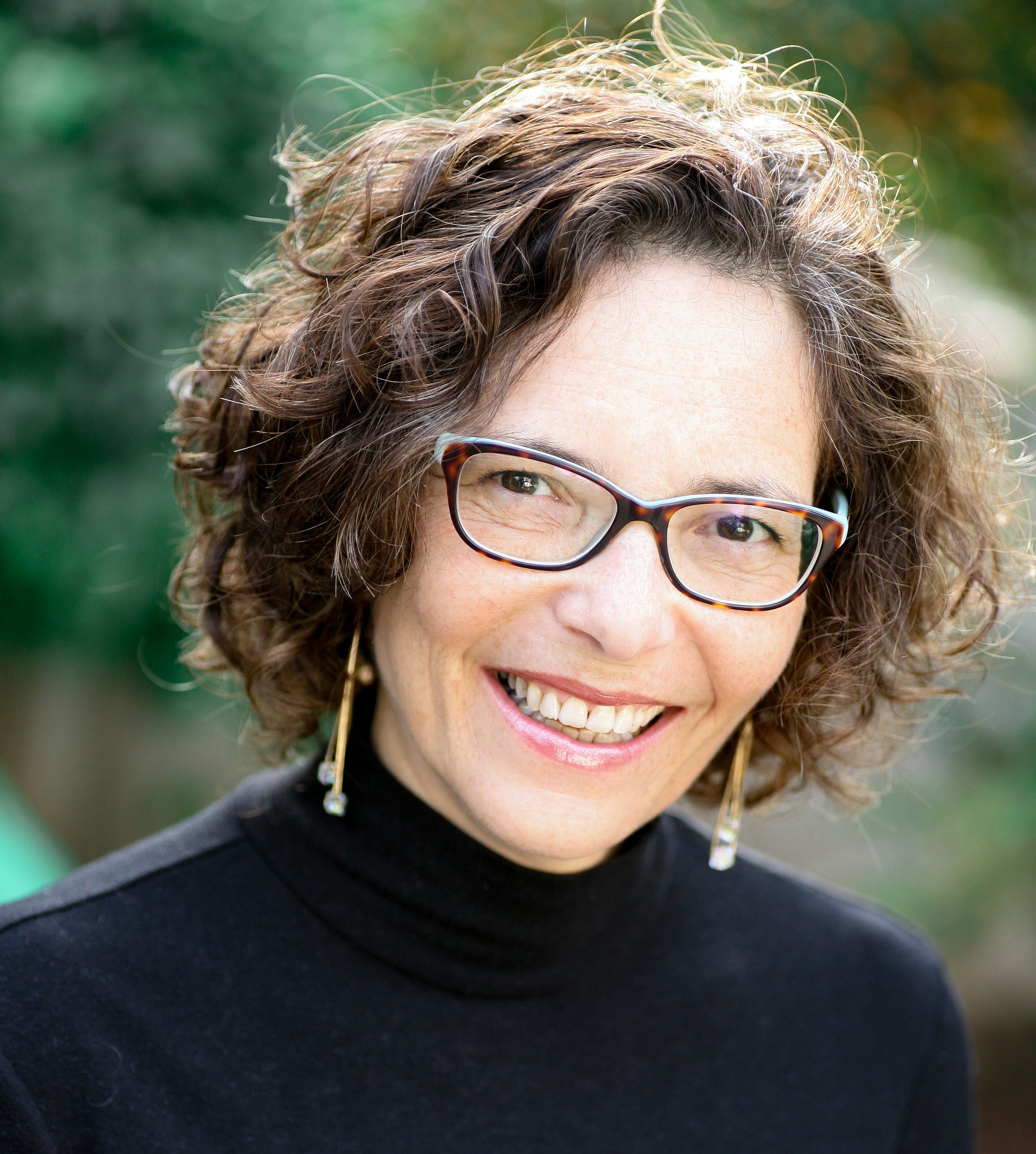 Dafna Eylon, Ph.D. – Medium