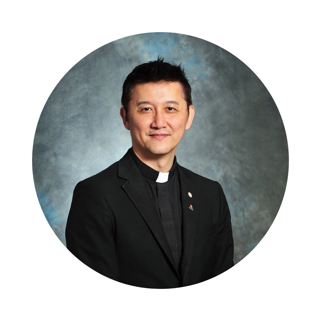 Francis Lau – Medium