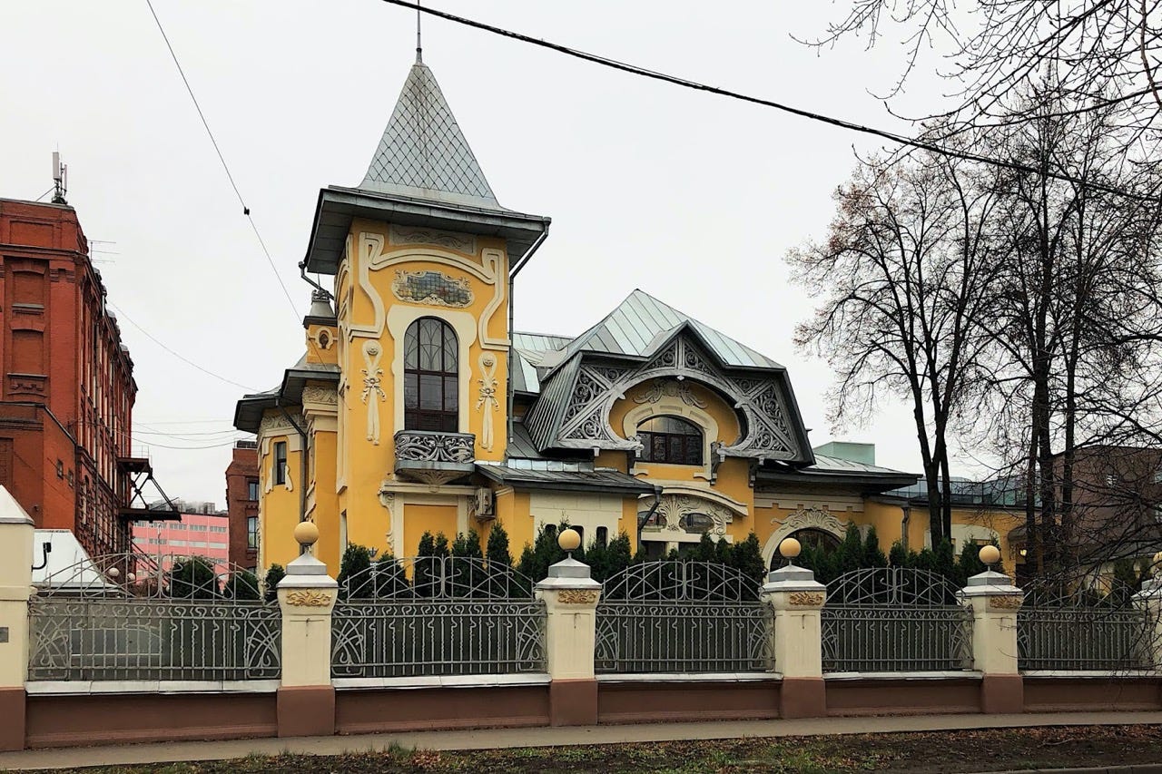 Дом улица рыбинского. Особняк динга в Сокольниках. Особняк динга, Архитектор а.м. Калмыков. Особбняк Динка в Сокольниках. Особняк динга 3-я Рыбинская ул.