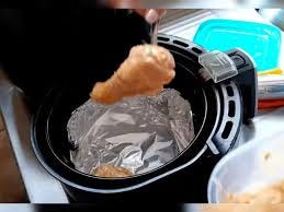 Pode Usar Papel Alumínio na Air Fryer? Mitos, Verdades e Segurança Total