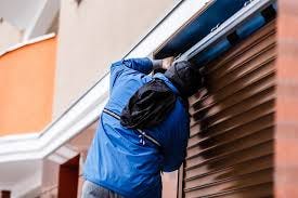 Serranda bloccata? 10 cause e soluzioni