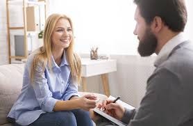 When Should You See a Relationship Coach? Signs You Shouldn’t Ignore