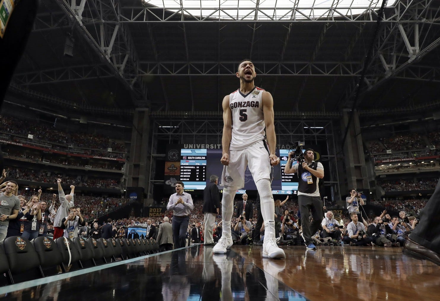 March Madness history: Jimmer's 34 points vs Gonzaga is a forever memorable  moment - Vanquish The Foe