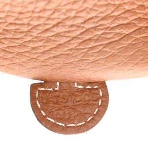 How to locate Hermès date stamps?