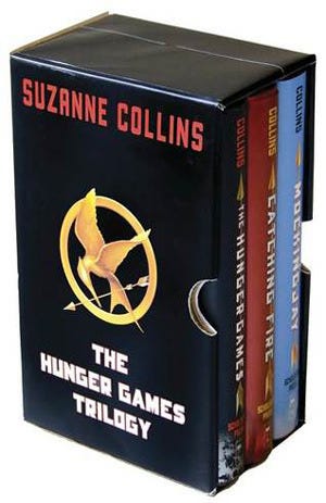 The Hunger Games (Book 1) - Paperback By Suzanne Collins - Excellent  Condition.