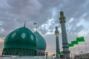 Savior politics from shrine to crown: Iran does not need another savior