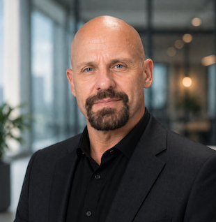 Rick Hightower is a former Senior Distinguished Engineer at a Fortune 100 company