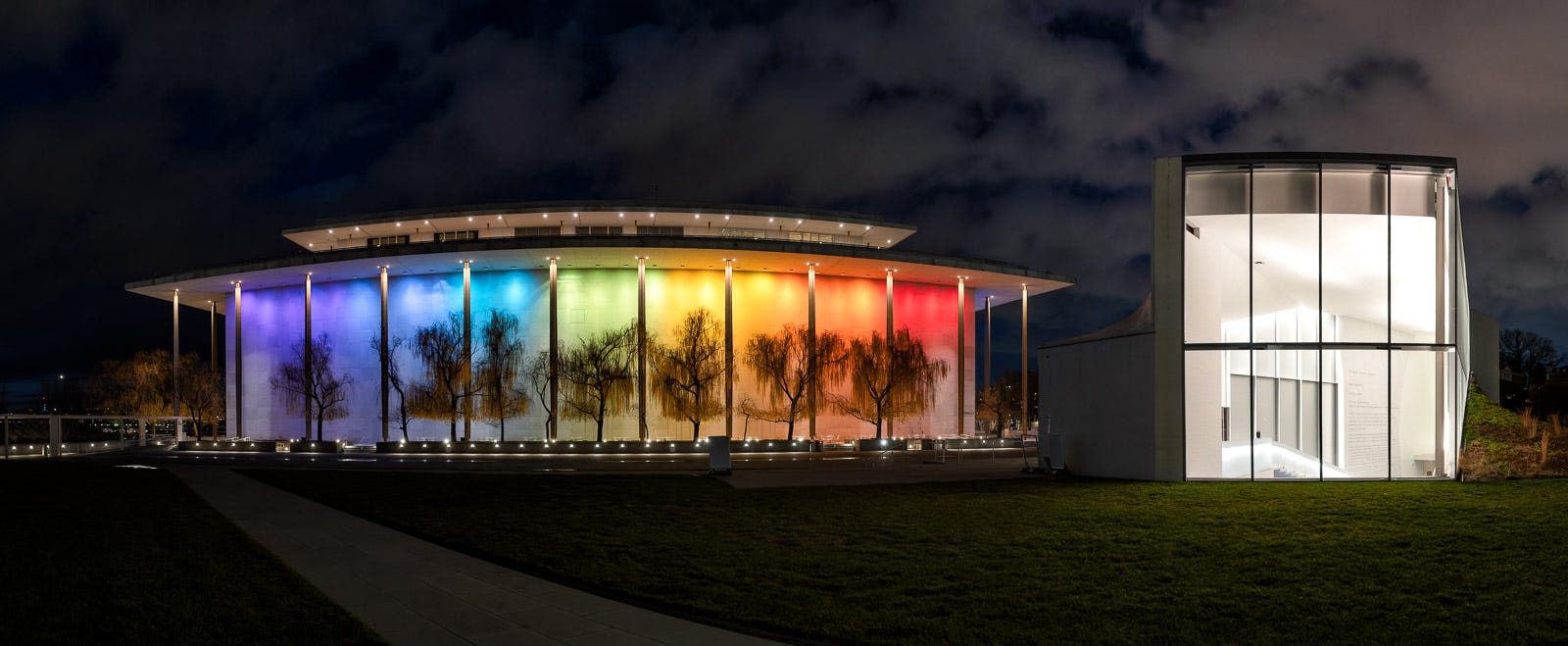 You Don't Need Expensive Equipment to Shoot Eye-Catching Panoramas