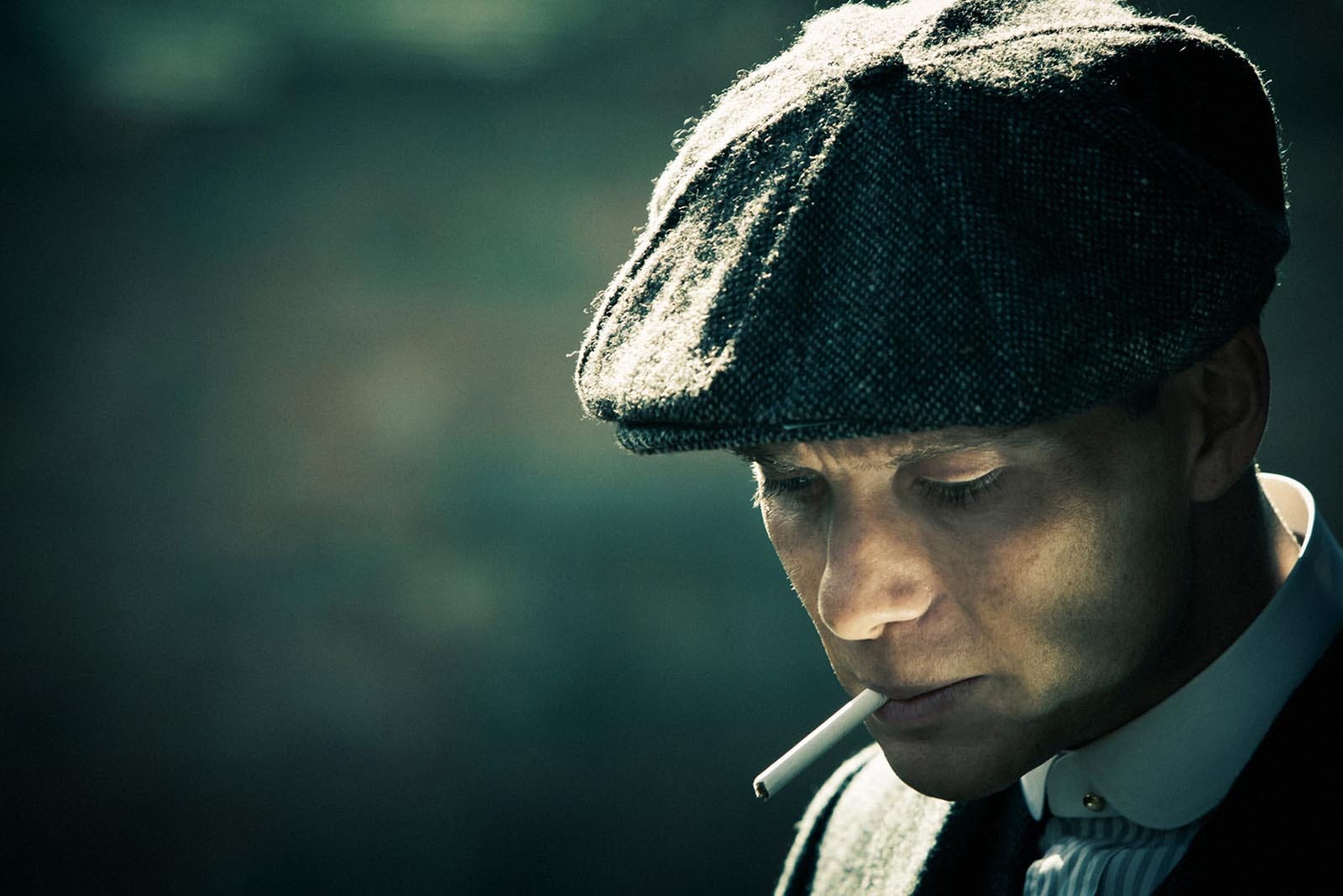 peaky blinders cigarette Peaky Blinders- when moments overpower the cliché | by Neelanjan Dasgupta |  CineNation