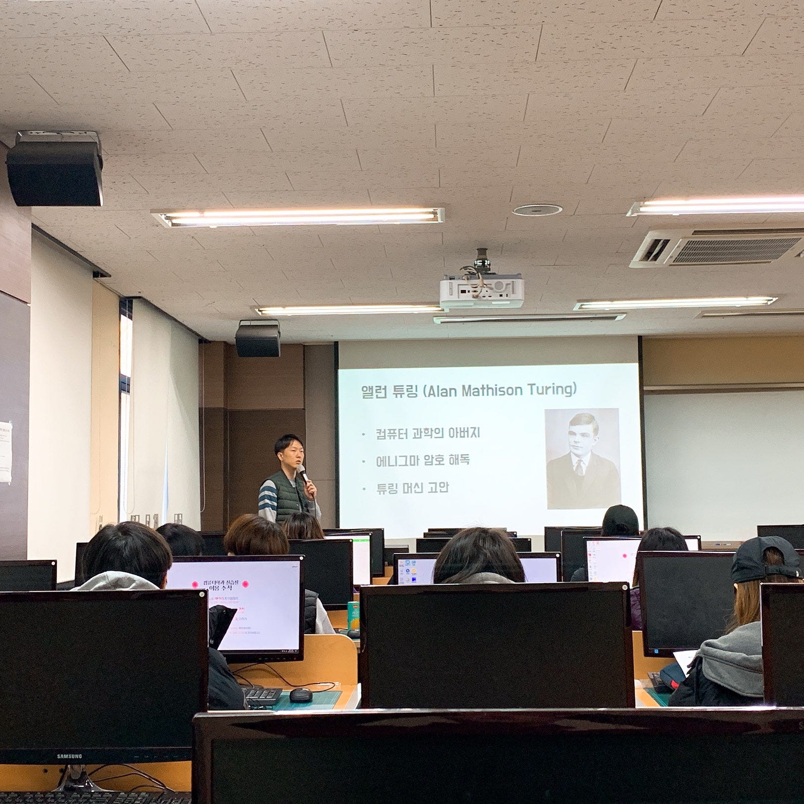 EVENT] 펀키페이 개발팀, 동덕여대 블록체인 특강 진행 | by FunkeyPay | funkeypay | Medium
