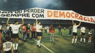 Eu não acho que títulos ou nomes sejam suficientes para definir a existência inteira de uma pessoa.