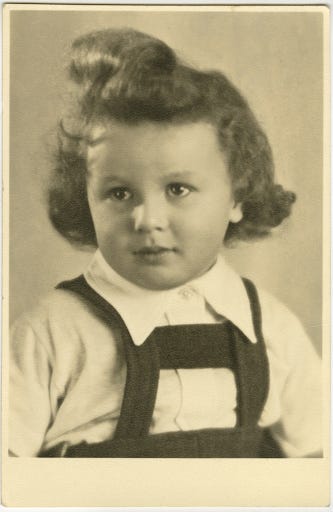 Ernie as a young child in Vienna. —Courtesy of Ernie Brod