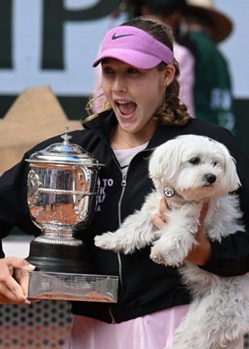 Andreeva celebrates with her team and coach Conchita Martinez (bottom left) // Mirra with a prized possesion — and Coupe Suzanne Lenglen