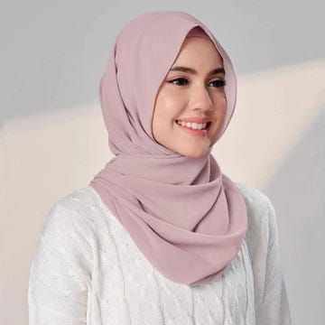 Transform Your Hijab Style: 10 Fashion Tips for Chic and Trendy Looks