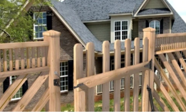 6 Key Tips for Choosing Strong Chain Link Fence Gate Hinges