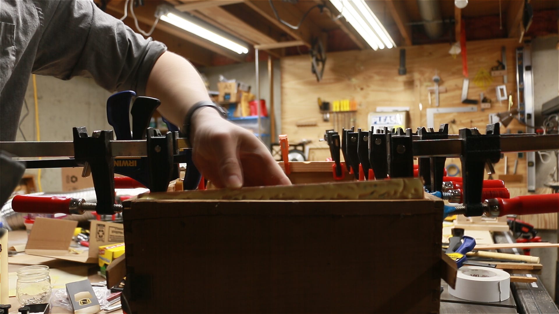 I finally turned this giant log into an anvil stand, and it only took me  six years to do it, by Andrew Reuter, Project Lab