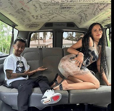 Aria Electra Baby Alien Fanbus Video — Baby Alien Fan Van Video Takes