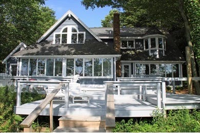 Escape to Tranquility: Michigan's Glen's Cove Resort - Your Gateway to Adventure