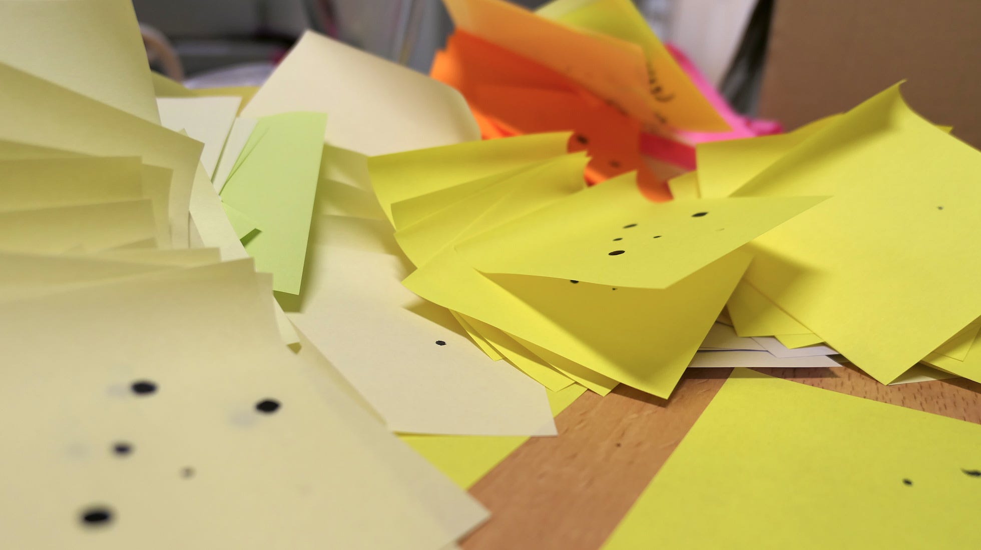 Post-it Extreme Notes: Water-Resistant and Extremely Durable Post