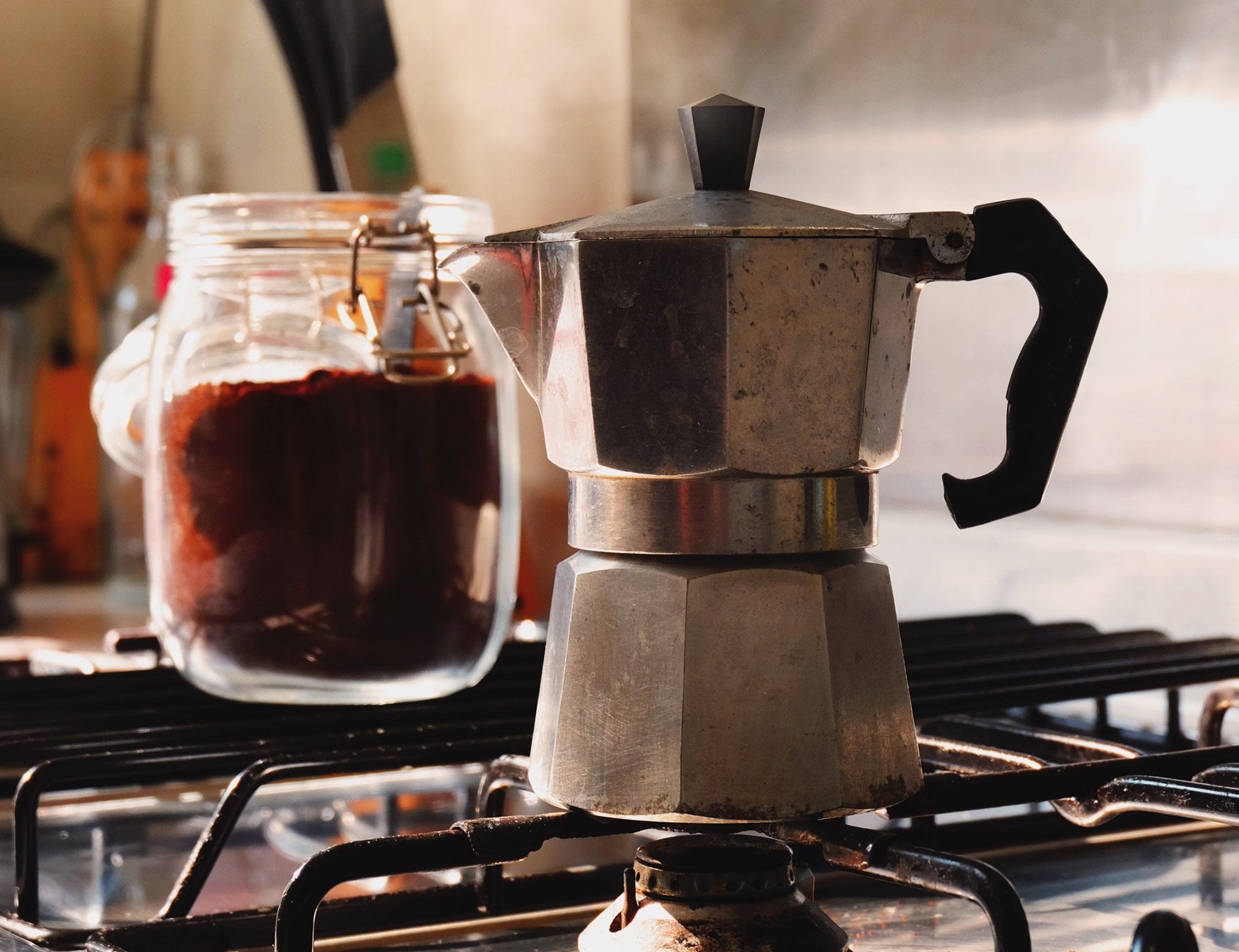 What is a Bialetti Pot?. Also known as the Moka Pot, it is an…, by  Sinziana Gafitanu, The Mad Latte