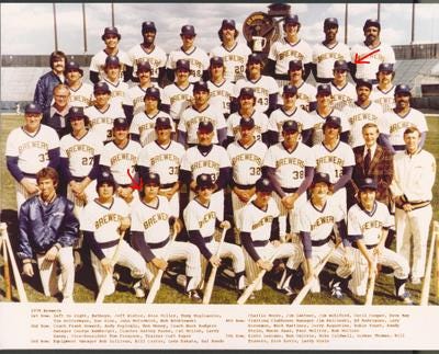 Classic '90s #Brewers uniforms? I guess that's pretty cool