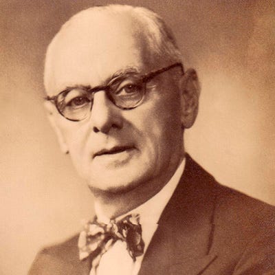 Bloom y su taxonomía legado para una educación categórica by Samuel