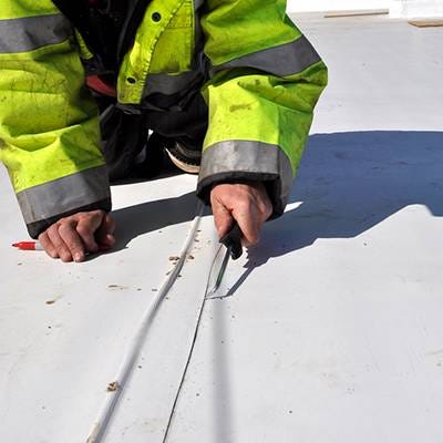 How Can the Commercial Roof Leak Detection Services Be Beneficial for
