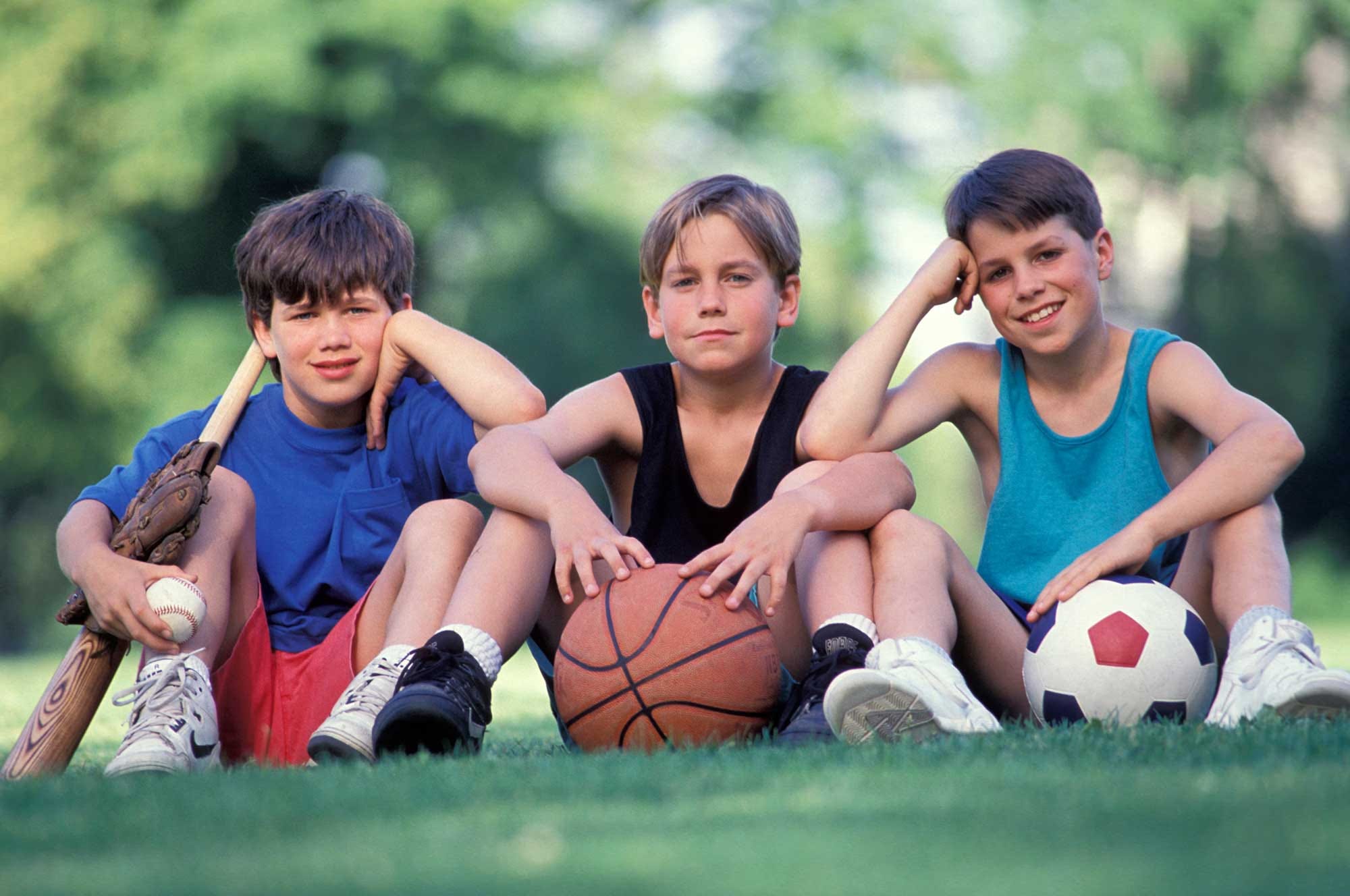 Los niños y el deporte. El deporte es una de las actividades… | by  Farmacenter Paraguay | Medium
