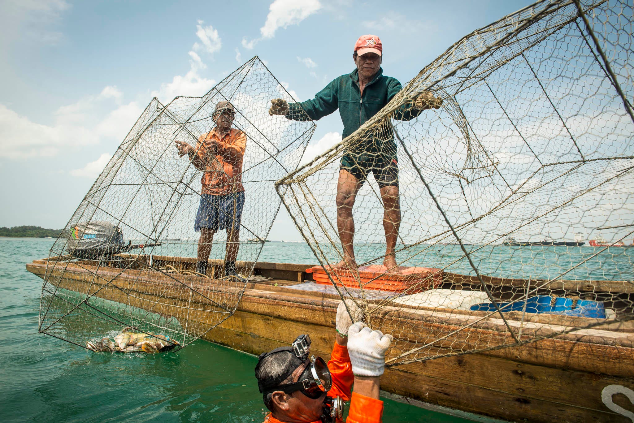 The Art of Bubu fishing. Photos by Edwin Koo, by TODAY