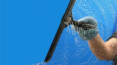 Why Commercial Window Cleaning in Limerick Is Essential for Business Success