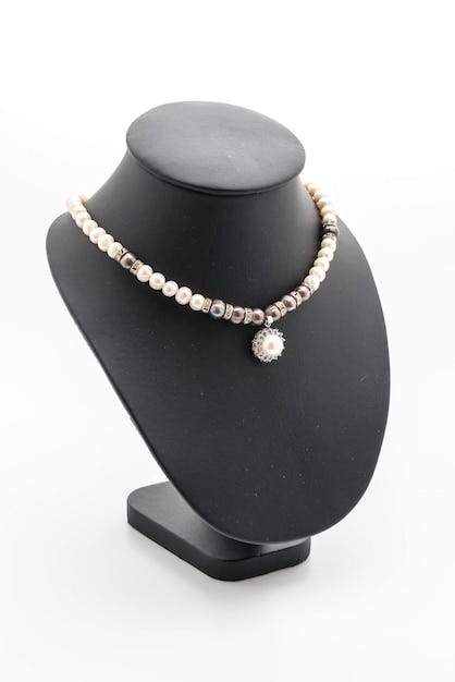 pearl necklace