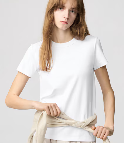 5 Must-Have Tops in Your Closet