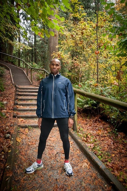 How to Dress for Cold Weather Running — 9 Must-Have Items, by David  Runners Blueprint
