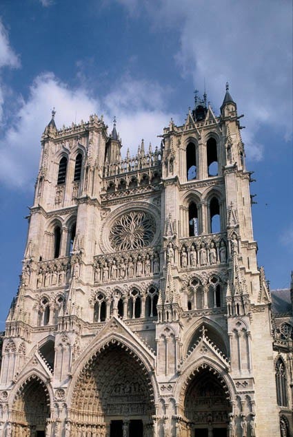 Visão da catedral gótica de Notre Dame, em Paris, local onde se passa a história do “Corcunda de Notre Dame” | Fonte: France Today
