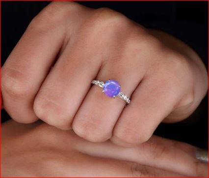 Why Natural Ethiopian Opal Rings Are Loved in Modern Jewelry