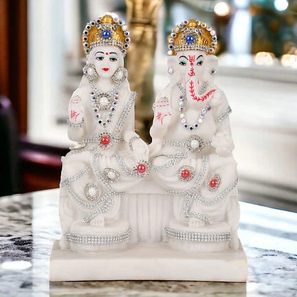 Find the Best Diwali Gifts for Employees Under 3000