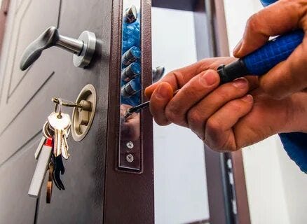 locksmith in Rego Park