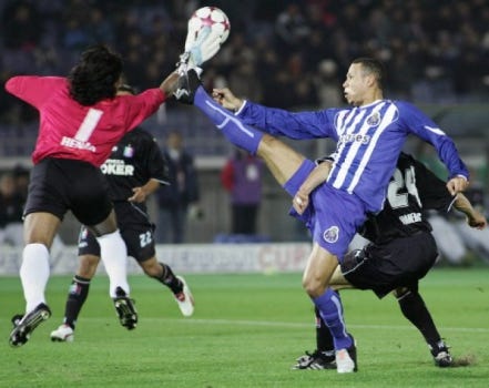 A inesperada final do Mundial de Clubes de 2004