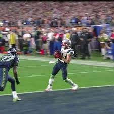 Julian Edelman to Tom Brady after a Big Play: You're Too Old!